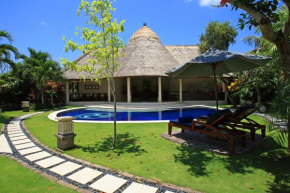 Отель The Dusun  Kuta